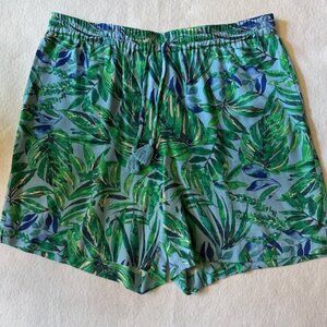 NEW Ladies Shorts Size M Talbots